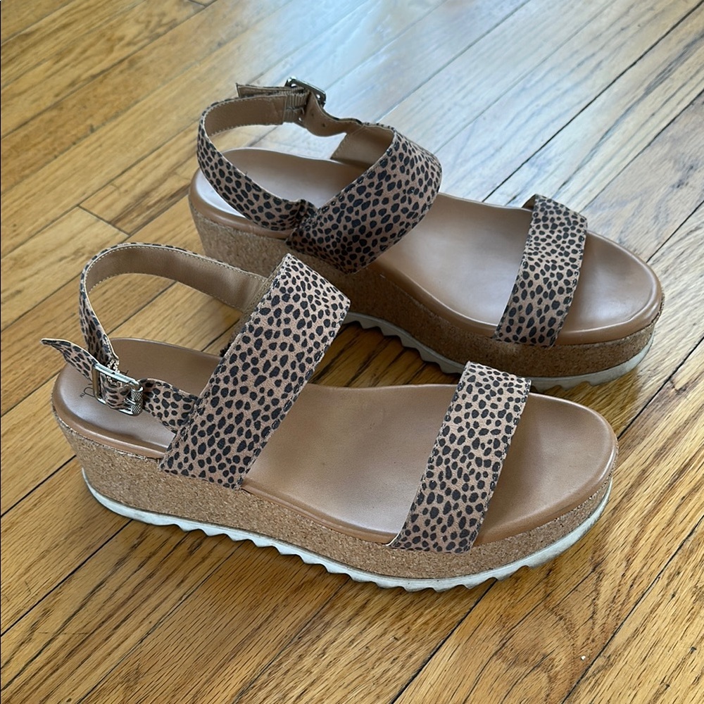 Time and Tru Cheetah Print Wedge Sandals with Comfort Design